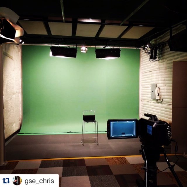 PostProInc's tweet image. Setting up the green screen stage for a shoot tomorrow! Call for questions or booking! #greenscreen #sonicpool
