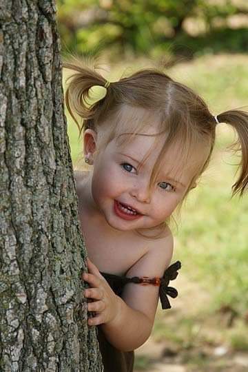 ابتسم.فان.هناك.من.يحبك.يعتني.بك.يحميك.ينصرك.يسمعك.يراك.هو.الرحمن.♥