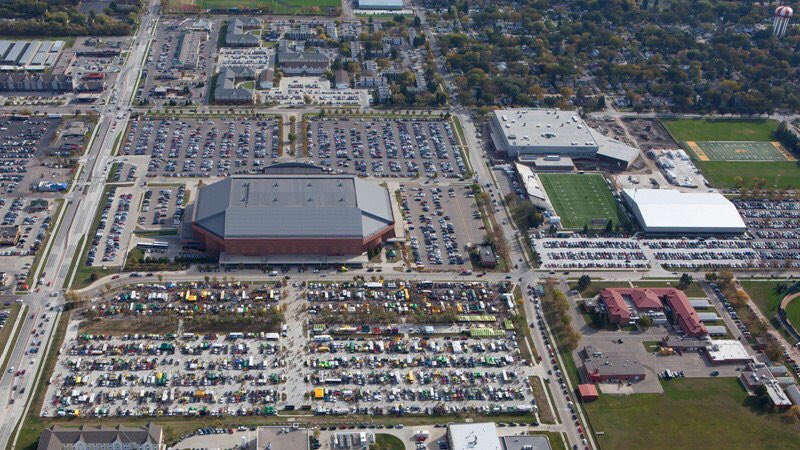 NDSUathletics's tweet photo. Carson Wentz did not play "small school" ball. You tell us what's small about this game day scene at the Fargodome. https://t.co/JlVJfls9HD