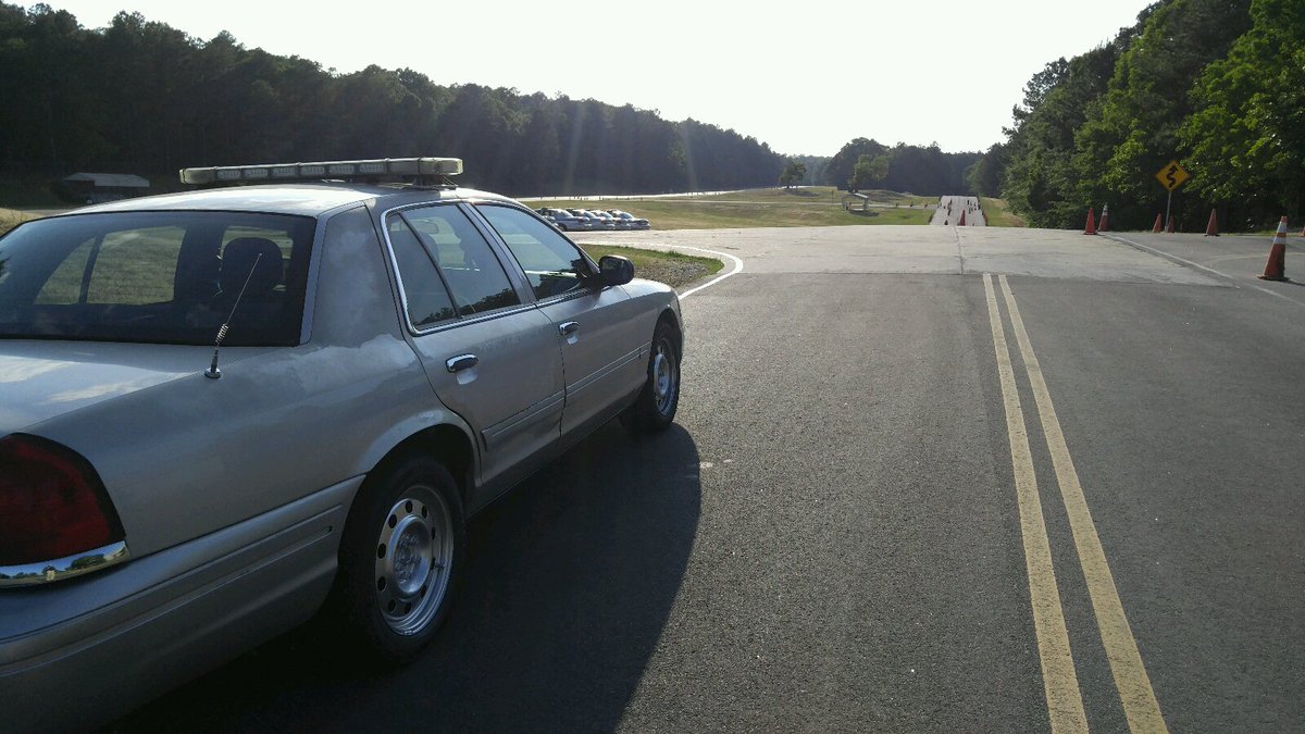 MountPleasantPD's tweet photo. Time to help teach the basic students driving at the SCCJA. This evening will be our night drive. #MPTraining https://t.co/Q8C975FYRJ
