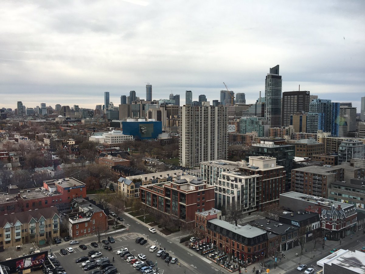 BuildSmartAndy's tweet photo. Rainwater, planting terrace, green roof, bike lockers, did I mention the view? @AlliedREIT #SpringOpen2016 https://t.co/aRwlBIA927