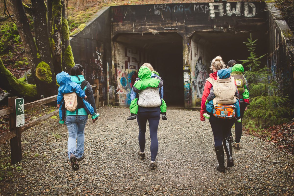 REI's tweet photo. .@hikeitbaby shares a few ways to honor moms for #MothersDay in the great outdoors: https://t.co/NyLgz2wDOC https://t.co/ErZhAsosZT