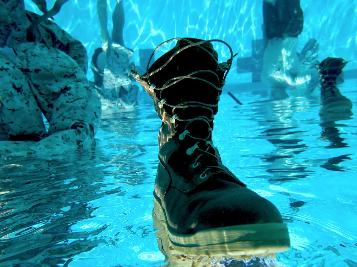 11thmeu's tweet photo. Getting back to our amphibious roots with our amphibious boots! #MEUlife #SwimQual @1st_Marine_Div https://t.co/Uz6R7PafD5