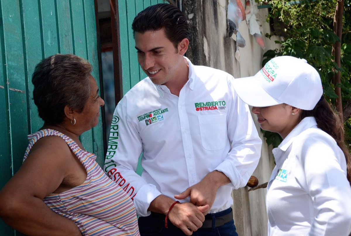 rembertoestrada's tweet photo. Casa por casa estoy escuchando a los vecinos de las colonias, fraccionamientos y regiones de #BenitoJuárez. #RE https://t.co/VKK9AUWidR
