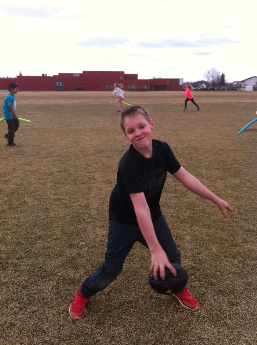 MsBarringtonCG's tweet image. Watch out for bludgers! #quidditch #HarryPotter #whytimberlearocks @GetOut_doors @TimberleaSchool @FMPSD @jk_rowling