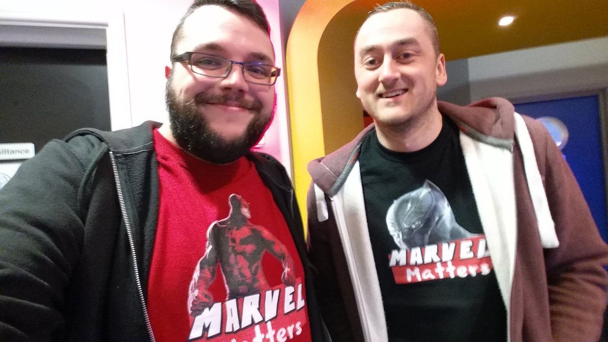 marvelmatters's tweet photo. Tom and Nath waiting for the midnight showing. Prepping spoilers for Steve and Ben. https://t.co/7VkWmPVZG3