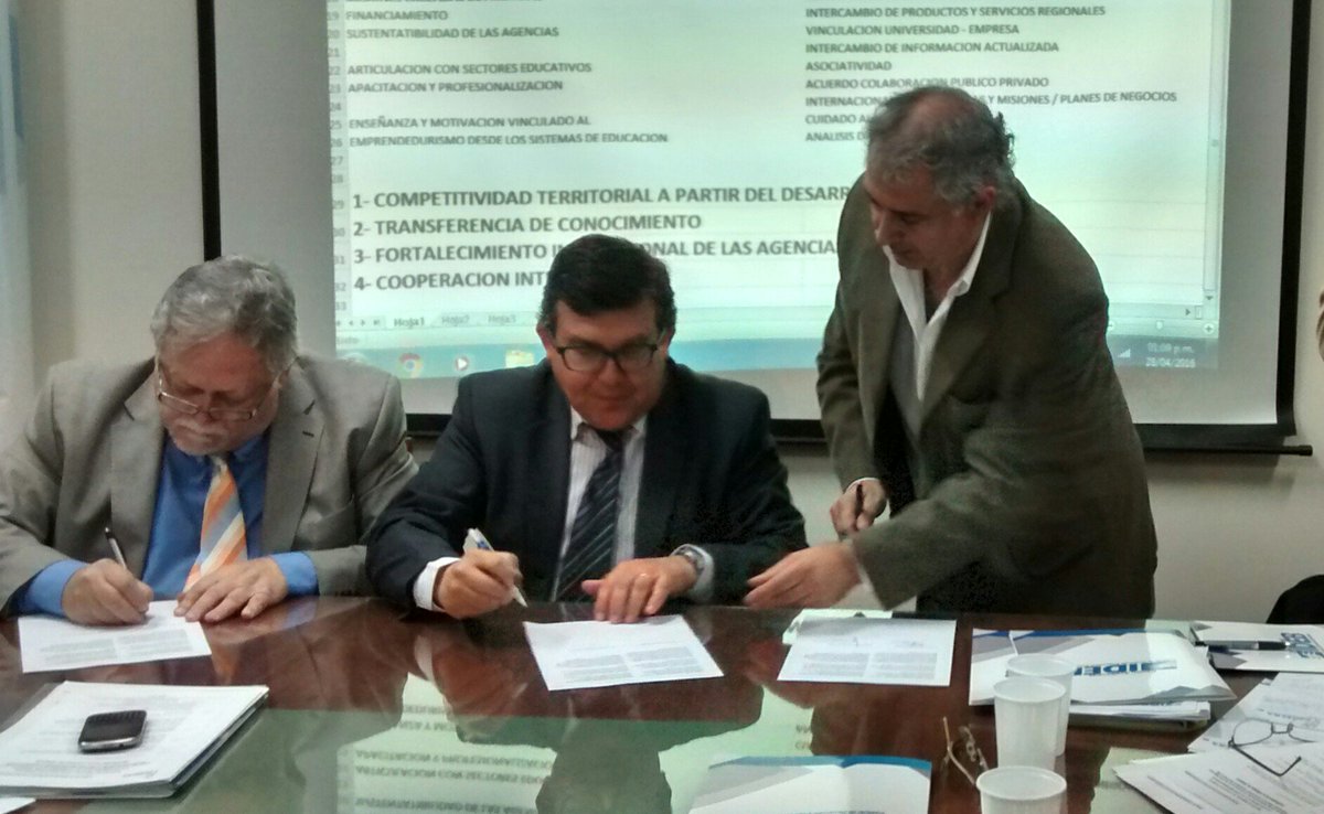 AntonioDemasi's tweet photo. Firma del importantísimo Memorandum de Entendimiento y Cooperación entre #FadelRA y #Eurada @AntonioDemasi https://t.co/HMZAOW1XRD