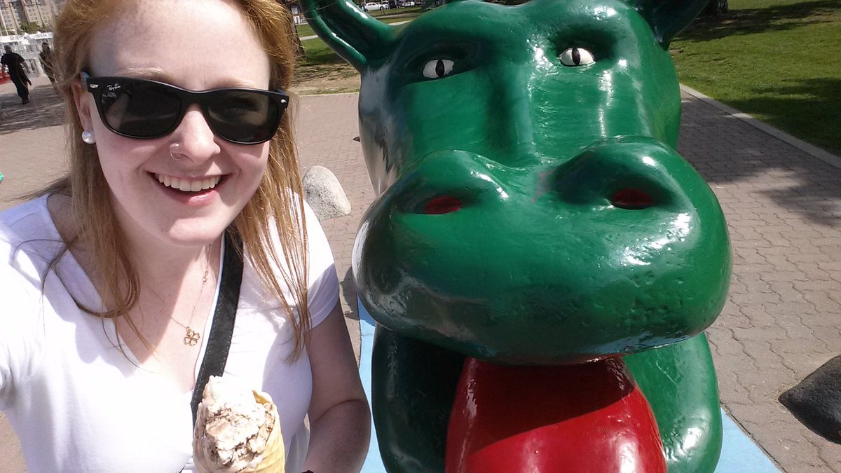 eporter16's tweet photo. Ogopogo and myself enjoying an ice cream #BGCC2016 #svangerhunt #kelowna #20degrees https://t.co/ZRk6AkL1BZ