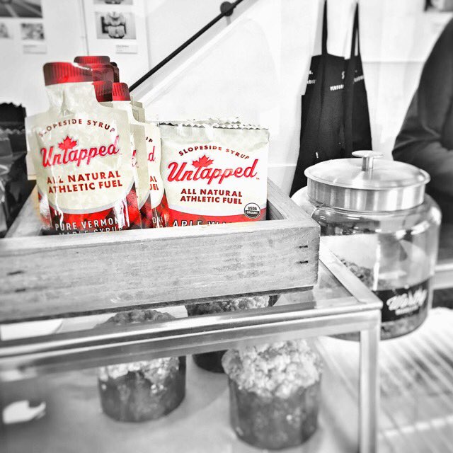untappedmaple's tweet photo. Plenty of bleak snack options out there. Reach for #REALmaplesyrup and #maplewaffles. https://t.co/qgOlA2Lc0r