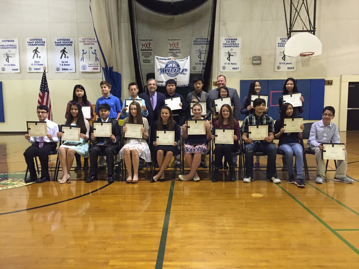 RobertHealyElem's tweet photo. 11th Ward Boy and Girl of the Year. 
Wendy Ruan and Steven Li 8th graders at Healy Elementary School https://t.co/3cWT1BncEd