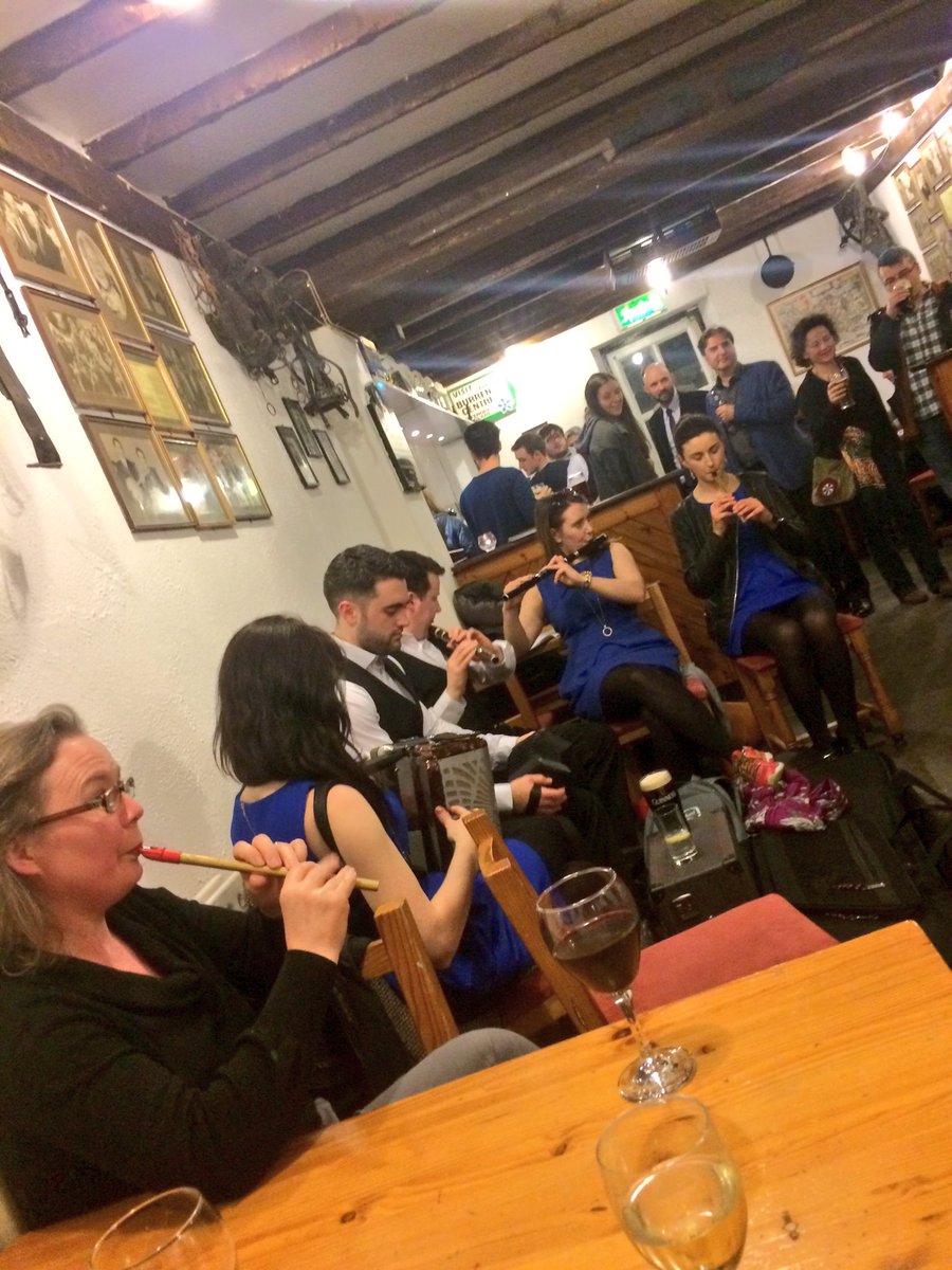 lauramilesa's tweet photo. When you need a good old Irish knees up, just call @Comhaltas #irishforthenight https://t.co/YStbjmNpqI
