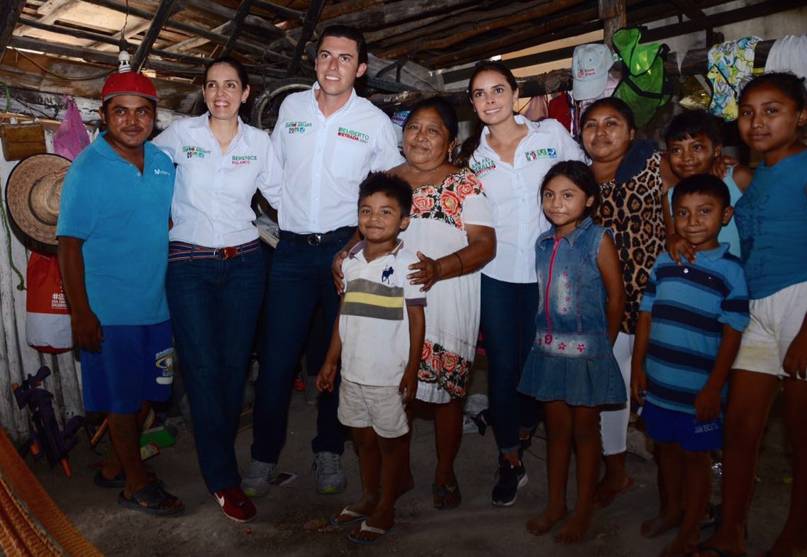 rembertoestrada's tweet photo. ¡Las familias de #BenitoJuárez cuentan con nosotros! ¡Trabajaremos para mejorar su calidad de vida! #SiempreAdelante https://t.co/ZTz51Mi3R6