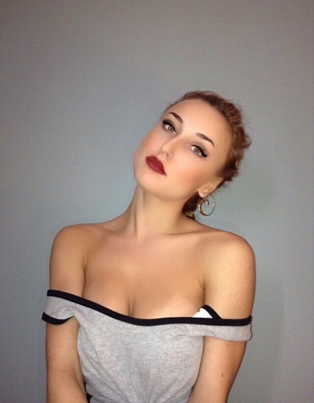 escort from winnipeg Mechelle geller naked