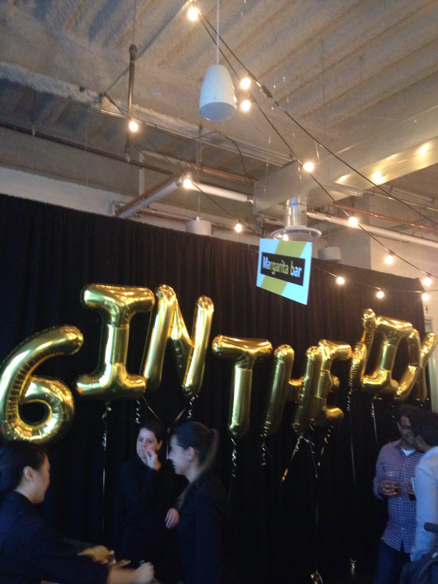 KevZem's tweet photo. The margarita bar sign is a metaphor for #goodtimes. 6 in #thesix @RyersonDMZ #dmz6 https://t.co/NnRtwLV8LU