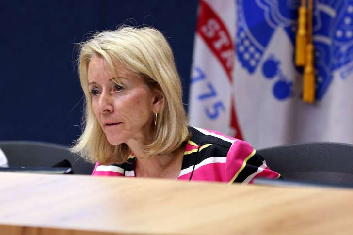 statesman's tweet photo. No-show by City Manager Marc Ott rankles Austin City Council https://t.co/n4QR7WLPmK https://t.co/atr7y2JB8f