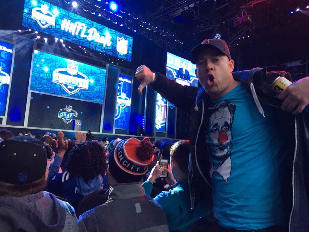 Ag1sr's tweet image. Suck it Goodell @stoolpresidente #viva