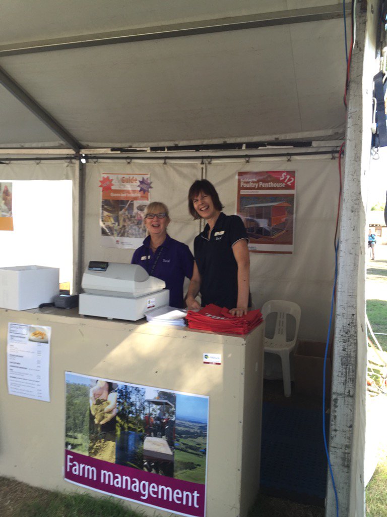 Julie White tweet media