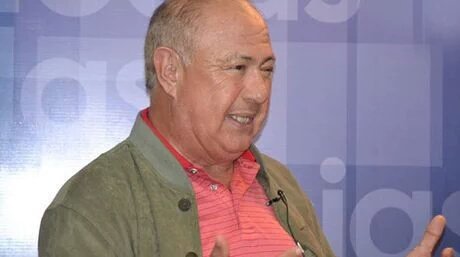 Cosole_Roj's tweet photo. #AdiosBeto 
"Es un bombo..... Como no recordarte, hasta siempre Narrador Estrella Humberto "Beto" Perdomo, QEPD. https://t.co/gmxDkIlpeY