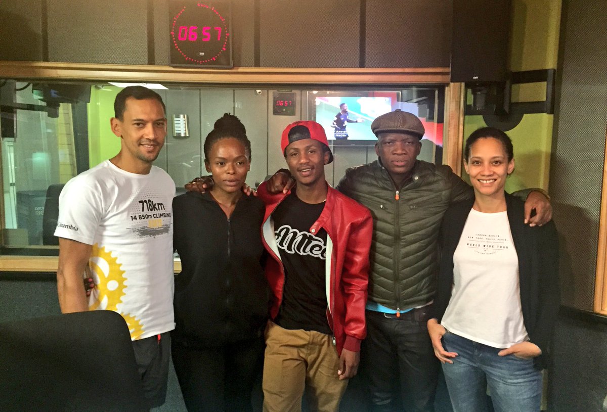 FirstAvenueSA's tweet photo. Last of the #1stAve #FreedomDay #BlockPartys with @EmteeSA ! Thanks for coming! https://t.co/pizKZzkYHv
