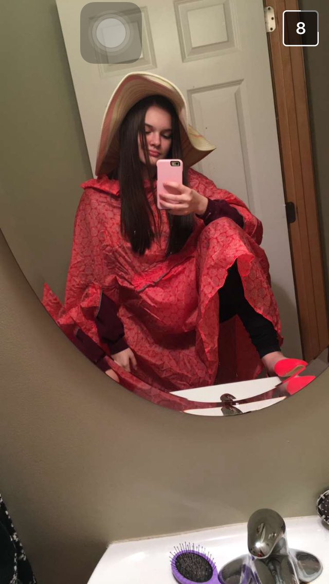 wardjakeww's tweet image. Happy birthday @miarichter6 you suck #imthefirst