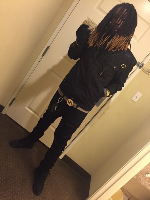 Yungin_FaEva's tweet photo. 17,000+ Plays Ona Cloud Bro We Still Buzzing #restlo #fahlife #mahbrutha https://t.co/KU4r9kY1Fe