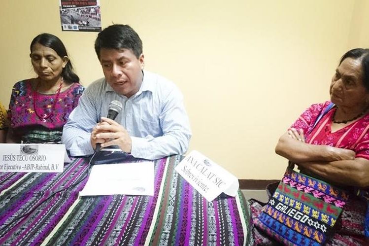 prensa_libre's tweet photo. Sobrevivientes de masacre de #Chichupac, Baja Verapaz, testifican ante la @CorteIDH ► https://t.co/wJvWAmIUUC https://t.co/JB5uqZkkvy