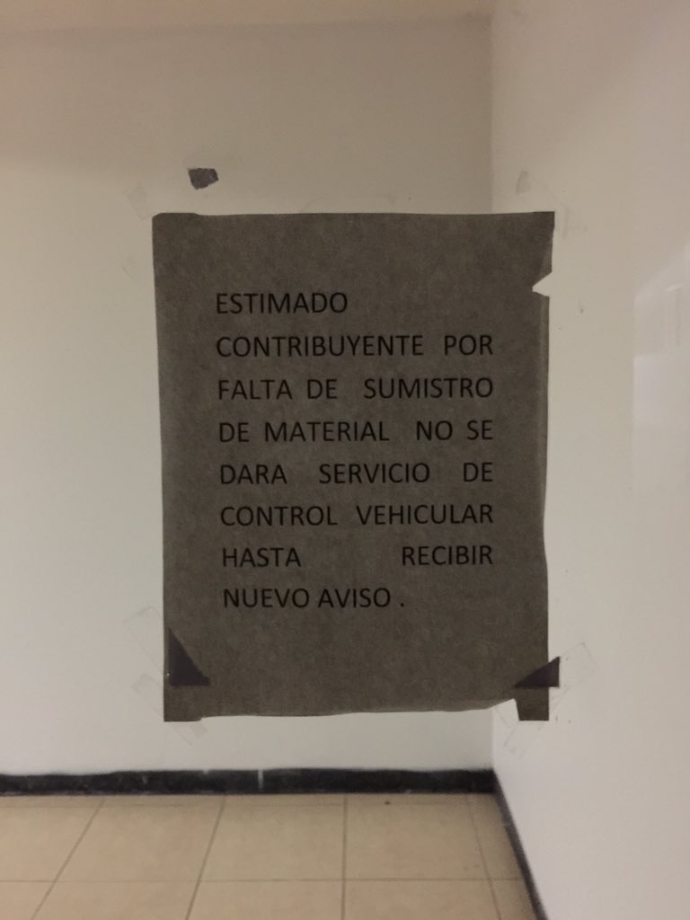 jpshepard's tweet photo. @EnriqueVargasdV @ACHEcolonos @HuixquiGob llevo hora y media esperando mi placa. Mientras reporto. https://t.co/xX7ETIVFwT