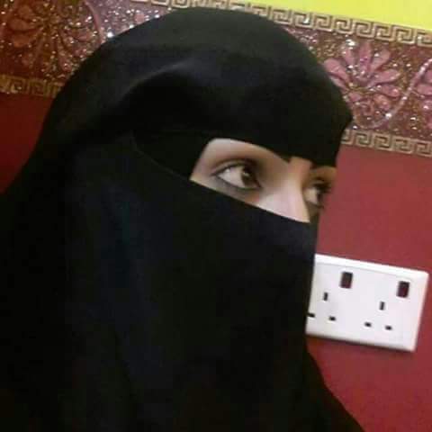 كُلَّما اهتَزَّت أشجارُ الغِياب نحظىٰ بـ ثِمارِ النُضج وسوء الظن،،