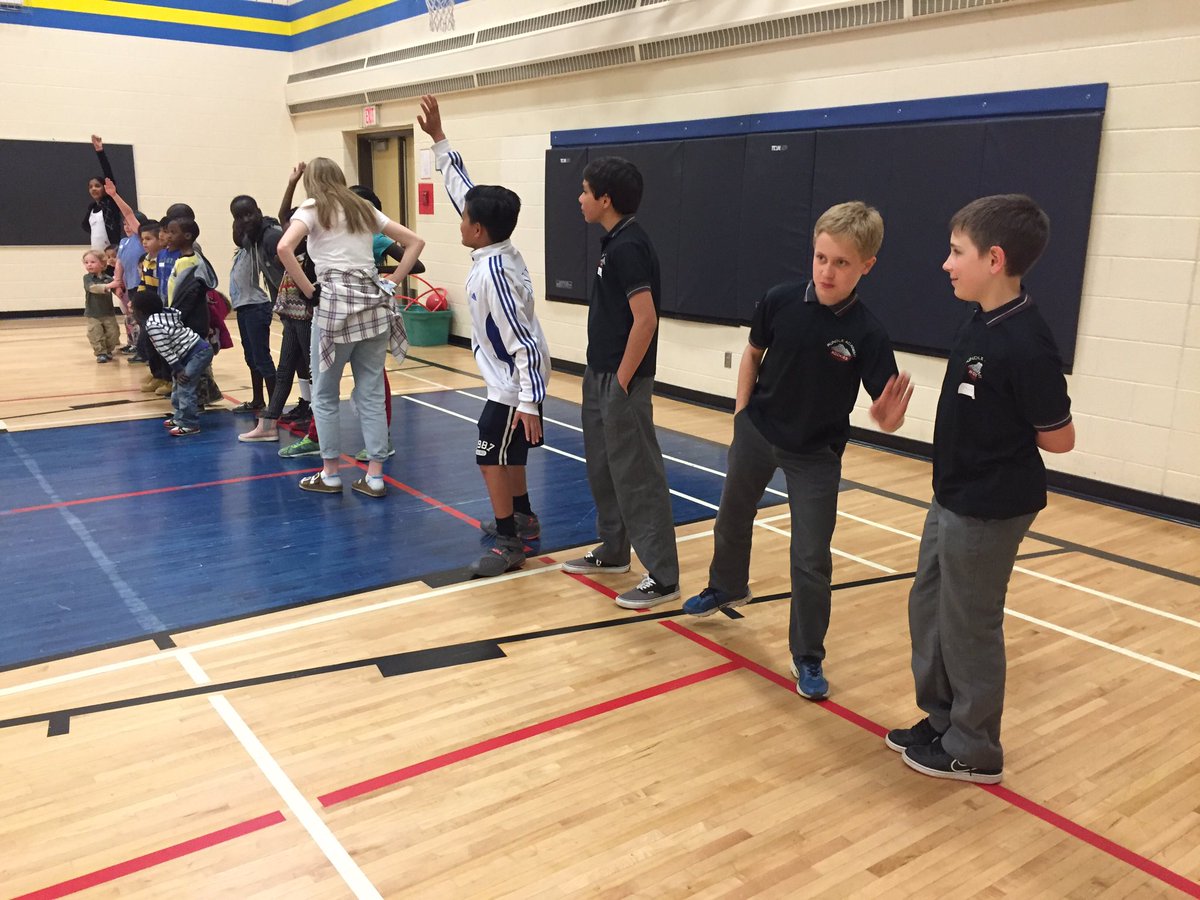 ms_irick's tweet photo. Kids Helping Kids. @rundleacademy #WeAreRundle #FAST #khk https://t.co/0Ft5IXXZL3