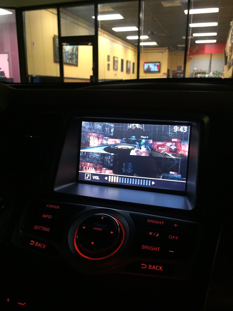 colton_page's tweet photo. Currently playing zombies at every red light https://t.co/AAebNlleXr