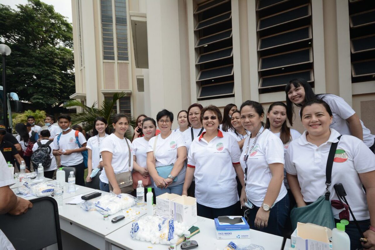 Some of the volunteers at the #INCLingapSaTondo2016