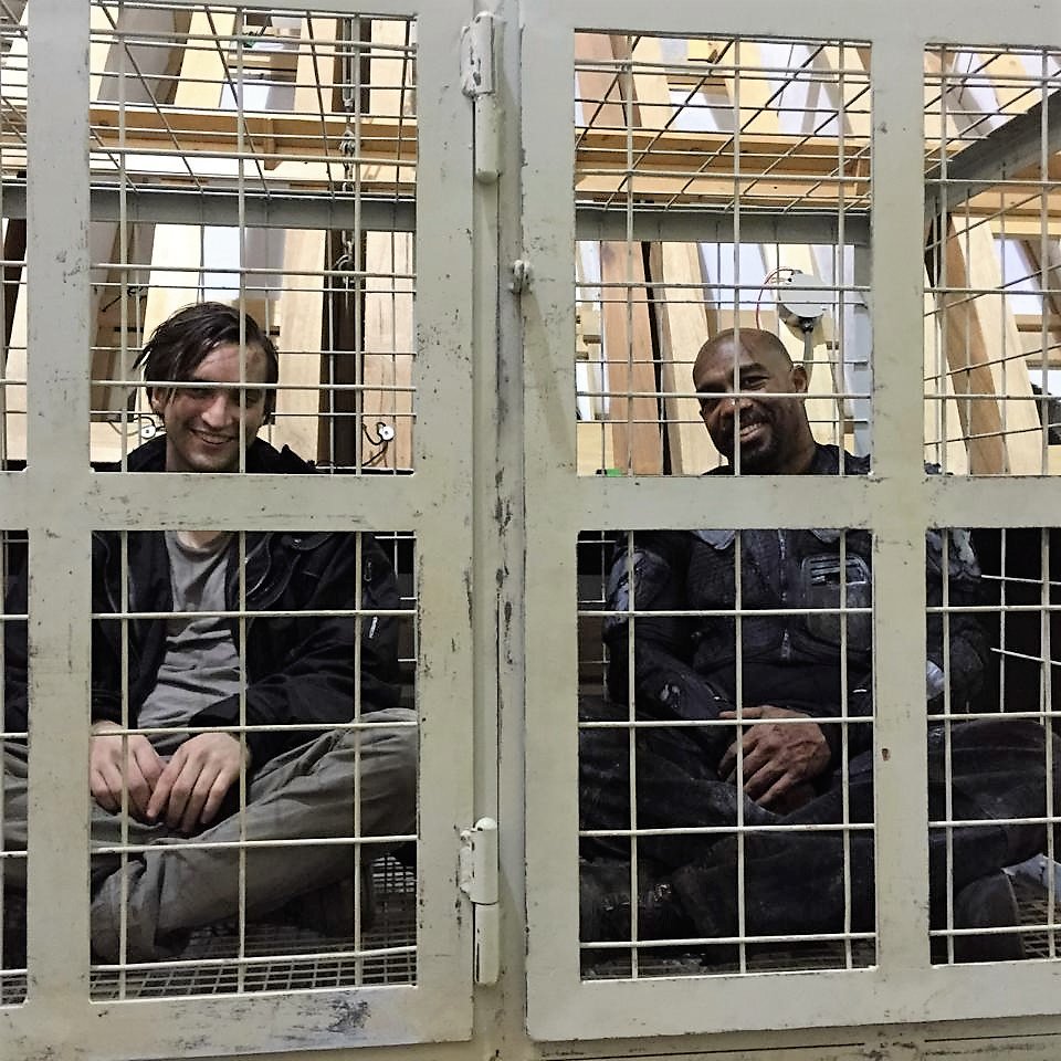.@RichardSHarmon and <a href="/MikeABeach/">Michael Beach</a> are method actors, testing the Mt. Weather cages to prep for their scenes! #the100