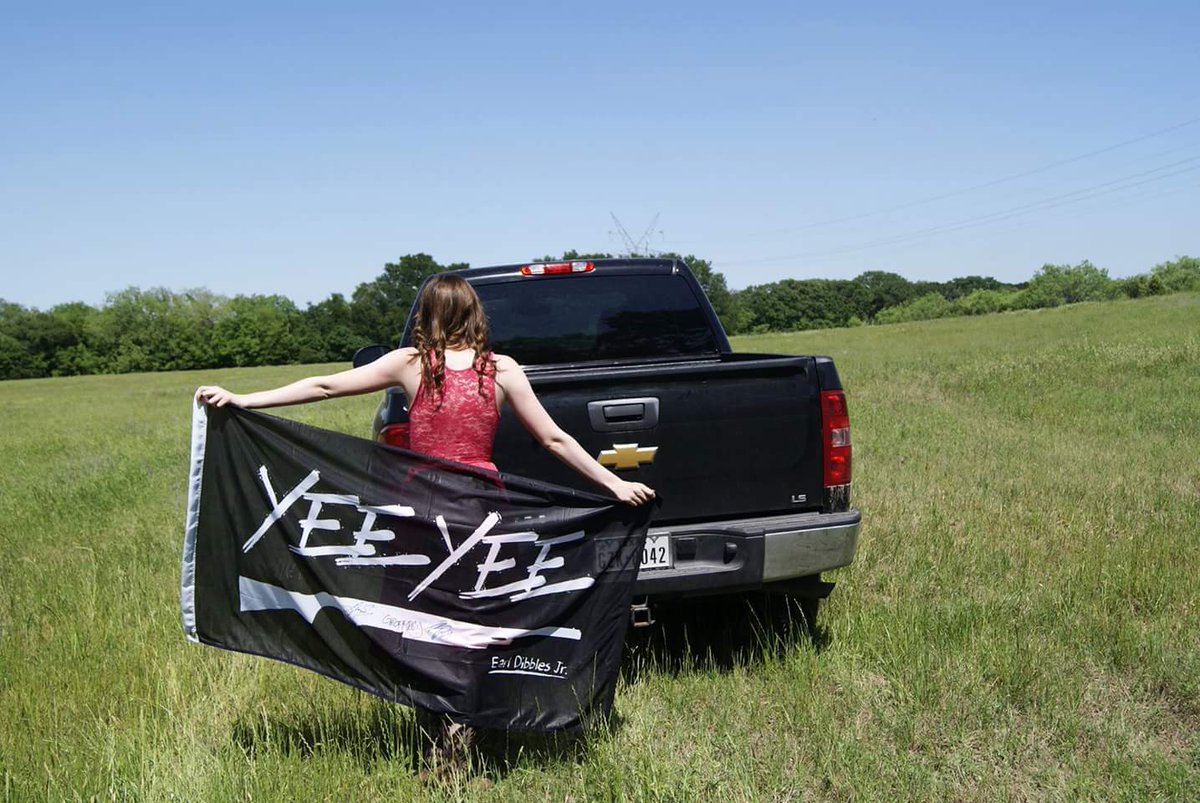 alexisslovee13's tweet image. Senior class of 2016! #yeeyee #bleedpurple #donewiththisBS #grangersmith