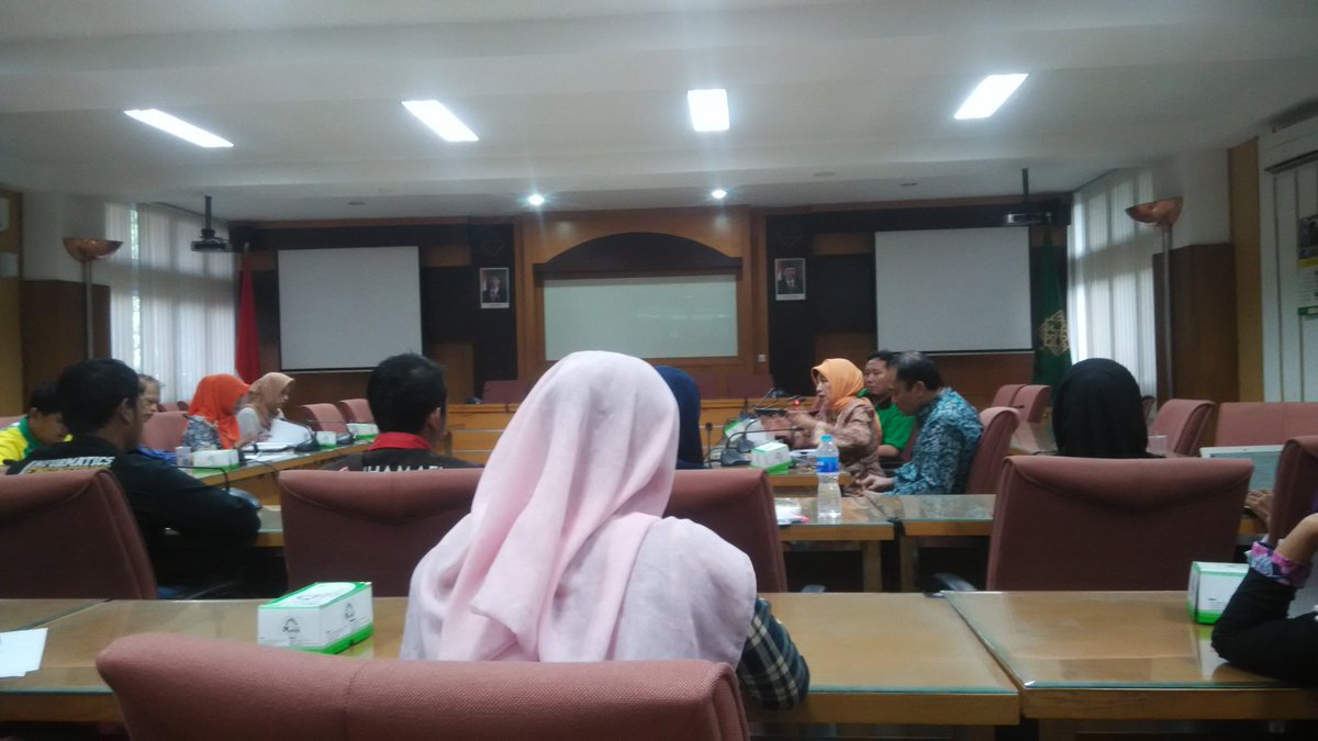 SemaFST_UIN's tweet photo. Audiesi terkait Ijazah, transkrip akademik dan surat pendamping akademik oleh Alumni Saintek 2015 https://t.co/HiUA8d7KGc