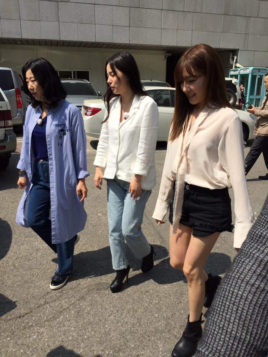 [OTHER][24-03-2016]Tiffany tham dự Show mới của kênh KBS - "Sister's SlamDunk"  - Page 2 ChLPCWaU0AEN-DS