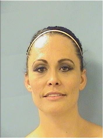 FBIAlbuquerque's tweet photo. Fugitive wanted in investigation of SNM prison gang in New Mexico: Shauna Gutierrez, 36, Belen. #FBI 505-889-1300. https://t.co/XPd7fRzea6