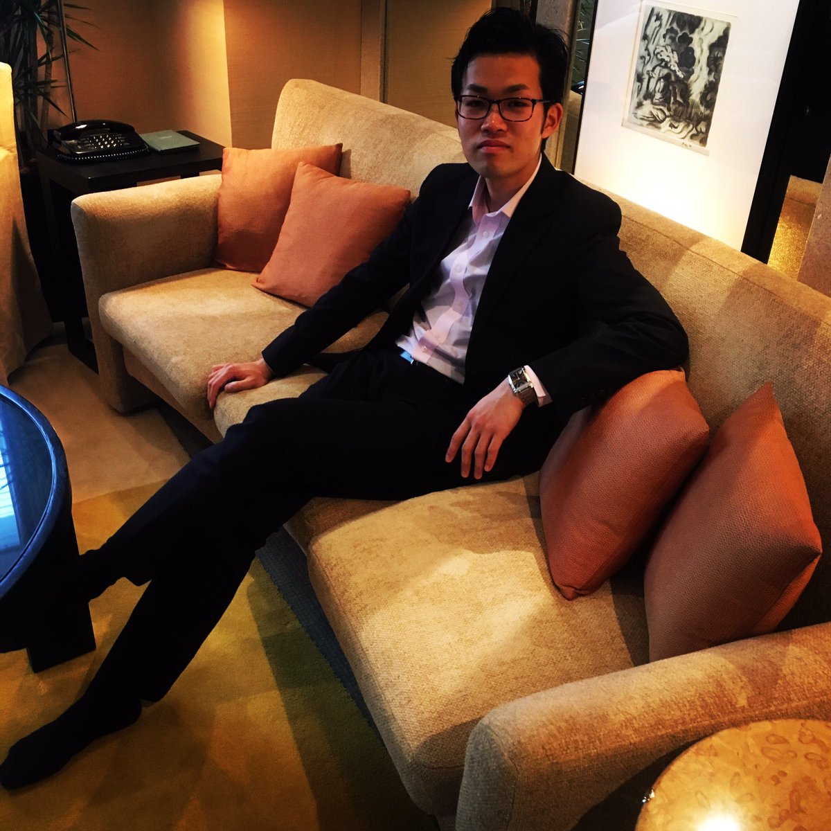 hotarata's tweet photo. ハイアットスイートルーム https://t.co/m6zKAqoIgm