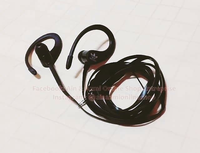 Anne_Oren's tweet photo. Adidas Handsfree Sport Series. RM25 incl postage. DM @ wassap 0193609325. @RTNiaga @KuantanTV @TvUIAM @twt_selangor https://t.co/zky4QoZM6O