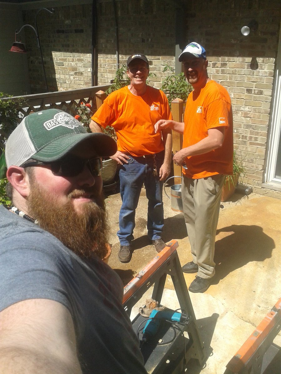 RigginLarry's tweet photo. Big thanks to DS's Andrew &amp; Johnsy for your help today. https://t.co/BosOkophhd