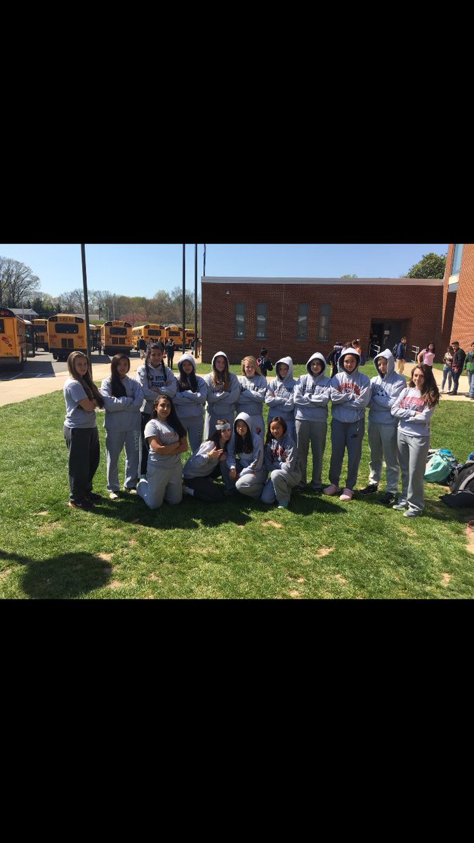 j_careyy's tweet photo. #ThankfulThursday #stuartprom2016 @2215vaneB @quitefrankely79 https://t.co/nYL3tRmKZr