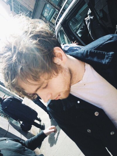 noodleheadcal's tweet photo. an actual angel https://t.co/nHqGjVMo7J