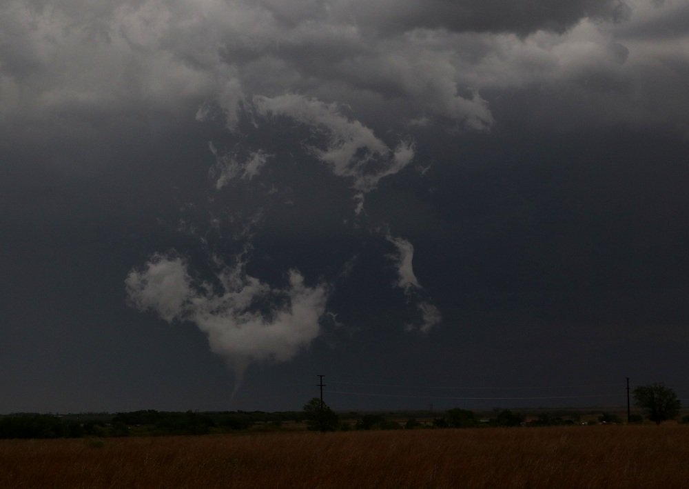 ExtremeChasers tweet picture