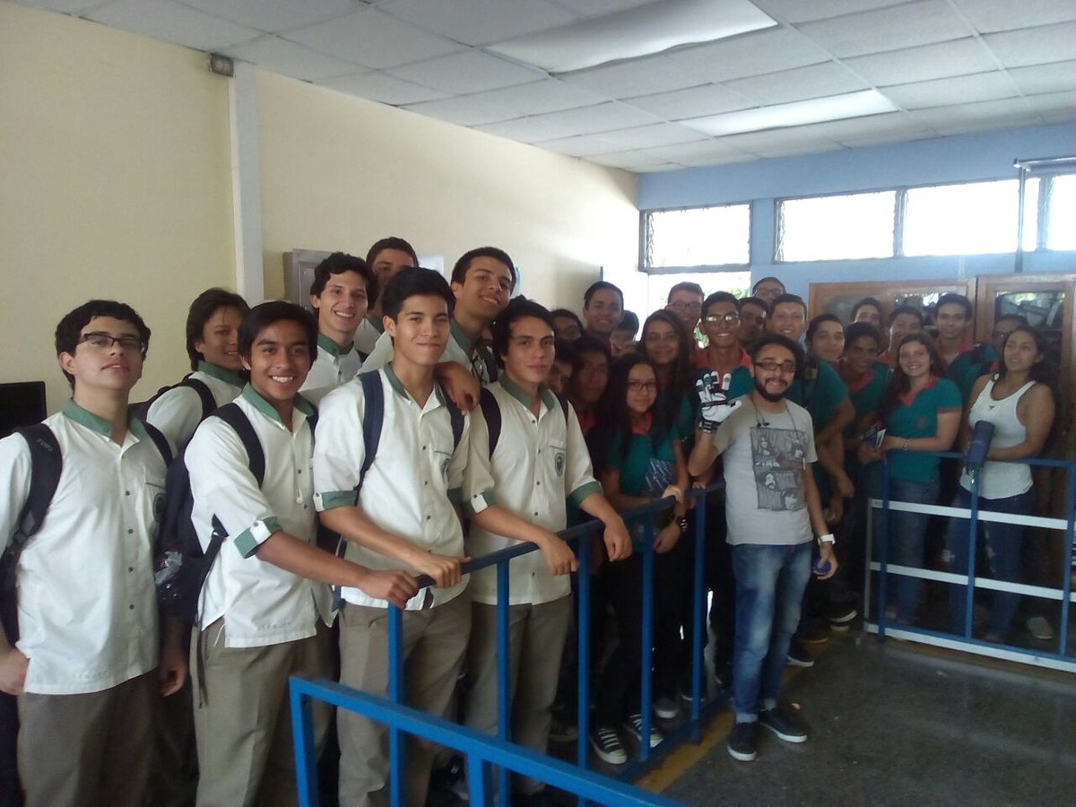 TeamYobi_Jula's tweet photo. Yöbí Jula en la feria vocacional del @Teccr #SpaceApps #SpaceAppsChallenge #SpaceAppsCR #CostaRica #TIG https://t.co/hiCZmBjfgU