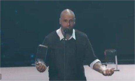 DLasAmericas's tweet photo. ¡Otro premio para @NickyJamPR​! Hot Latin Song Canción del Año #Billboards2016 https://t.co/4gmaUKGl3y https://t.co/wHzJVw0fGl