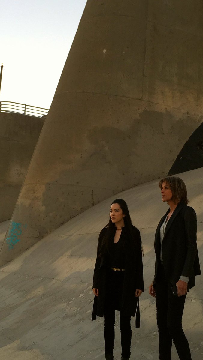 Meanwhile...<a href="/WendieMalick/">Wendie Malick</a> and I were busy photoshooting #RushHour #RushHourCBS <a href="/RushHourCBS/">Rush Hour</a> #exmodel