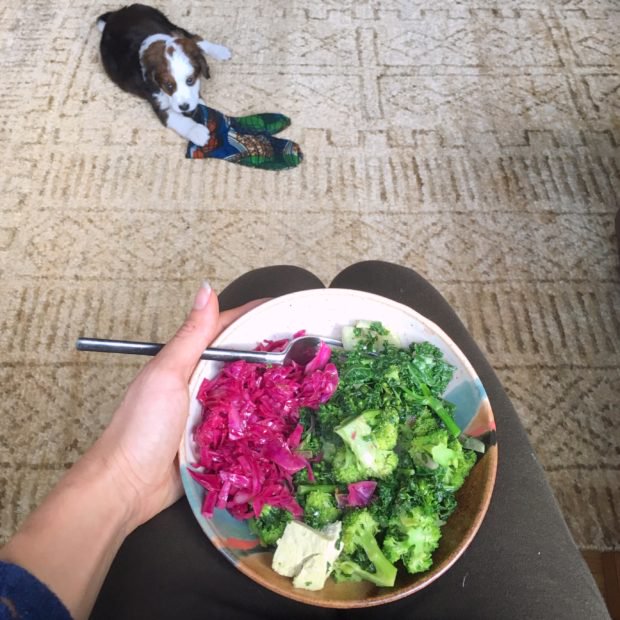 SavvySnacks's tweet photo. A subtle and spicy red cabbage slaw: https://t.co/ZcVnPcsVxg #recipe https://t.co/ECSJ4rif4K
