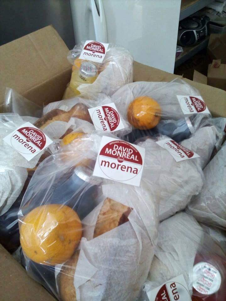 Rodanz_'s tweet photo. Torta con gorgojo cortesía de Morena. Si es la esperanza de México? https://t.co/Re4R3MrLG6