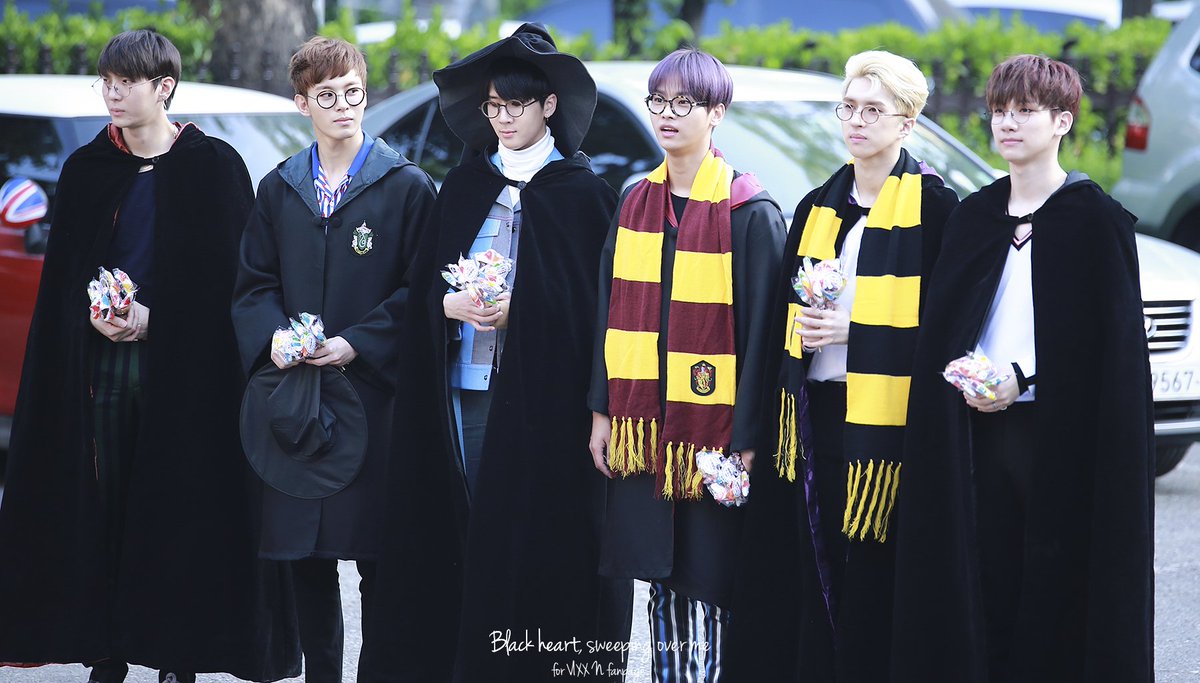 gmrtla_'s tweet photo. 160429 #빅스 뮤직뱅크 출근 #학연 #택운 #재환 #원식 #홍빈 #상혁
호그와트행 열차를 기다리는 6형제

https://t.co/wCZyFWOg5y https://t.co/tKEiU3n7rL
