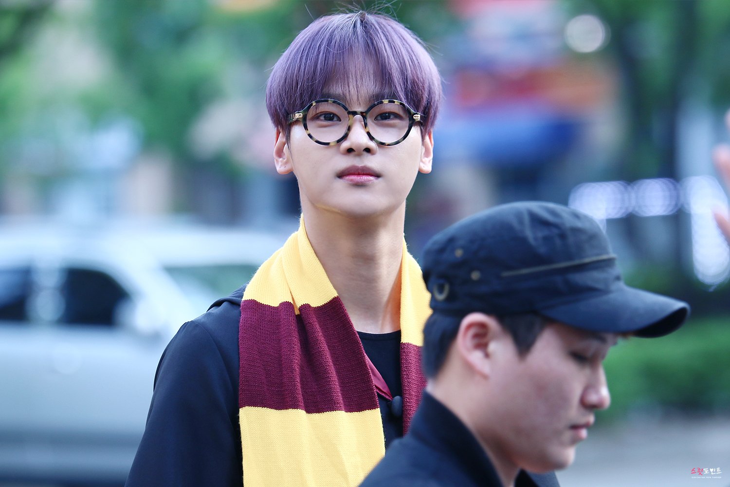 ChLgHPpUoAAyBLj.jpg:large