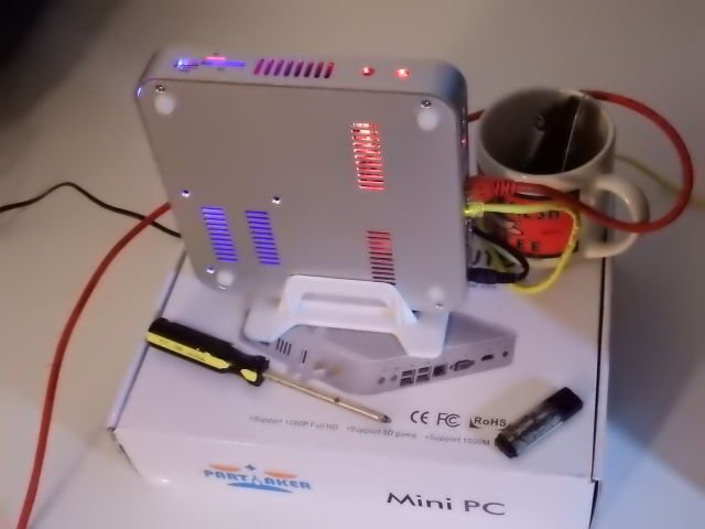 Eth_Dev_News's tweet image. cook up a homebrew #Linux router from scratch arstechnica.com/gadgets/2016/0… #botdev #hacks #hardware #gamedev #appdev #IoT